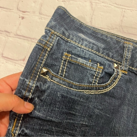 CANDIES women’s denim micro mini skirts raw hemming in size 9. GUC Vintage Y2K - Picture 7 of 9